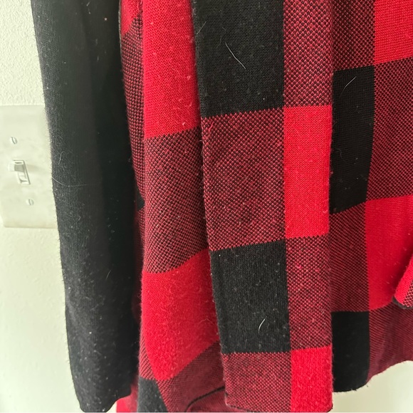 Torrid buffalo plaid shawl sweater size 1XL - Picture 4 of 4